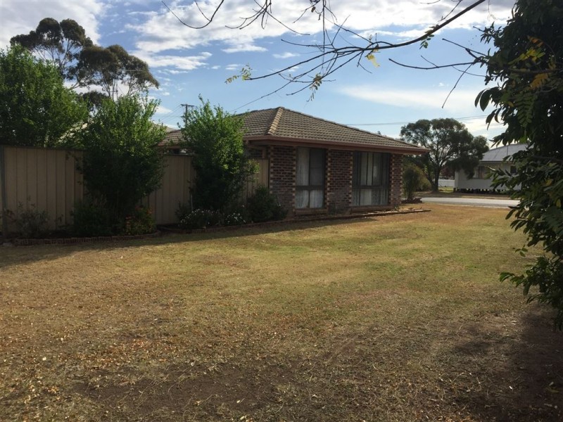 8 Fisher Street, Clifton QLD 4361