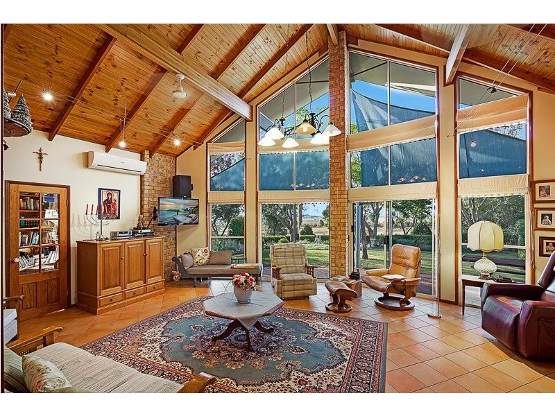 576 Drayton Connection Road, Drayton QLD 4350