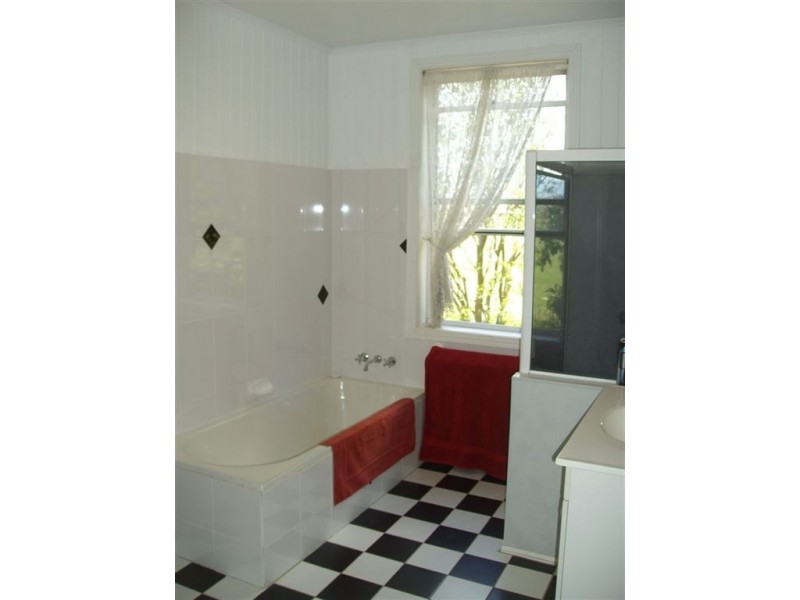 129 Lorenz Road, Mount Molar QLD 4361