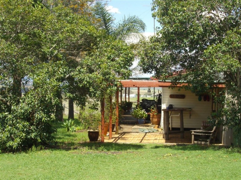 129 Lorenz Road, Mount Molar QLD 4361