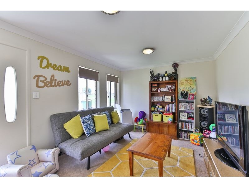 2 Railway Street, Pittsworth QLD 4356