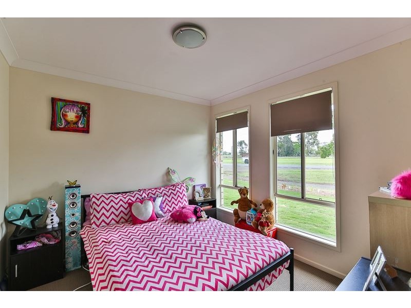 2 Railway Street, Pittsworth QLD 4356