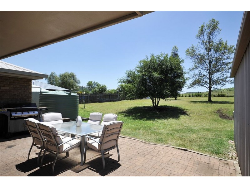 13 Gulligal Street, Kingsthorpe QLD 4400