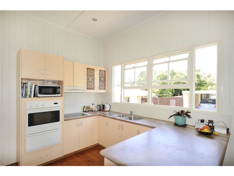 137 Jellicoe Street, North Toowoomba QLD 4350