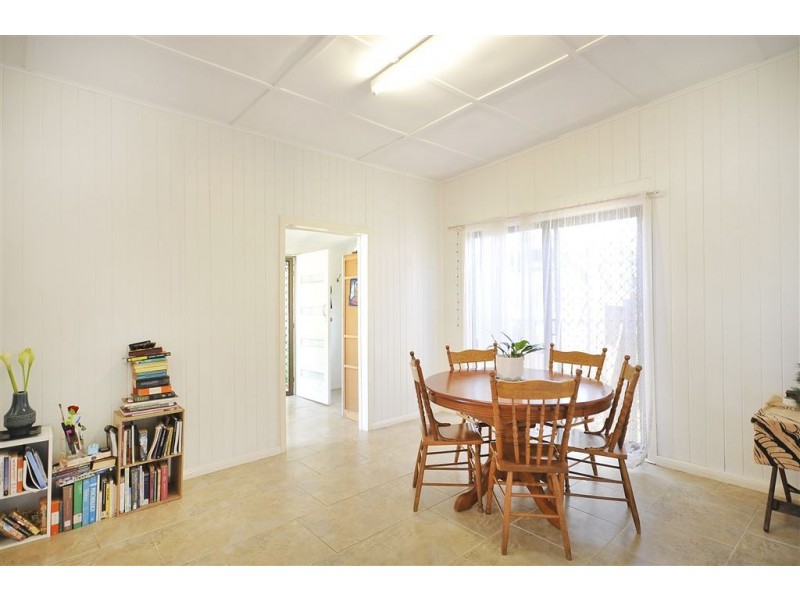 137 Jellicoe Street, North Toowoomba QLD 4350