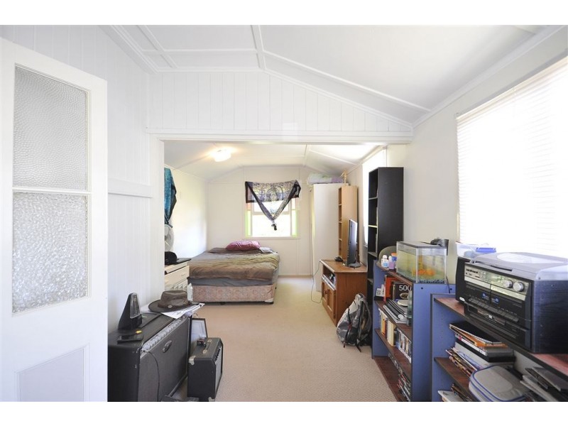 137 Jellicoe Street, North Toowoomba QLD 4350