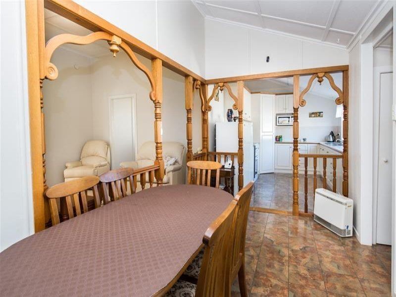 10 Chamberlain Street, North Toowoomba QLD 4350