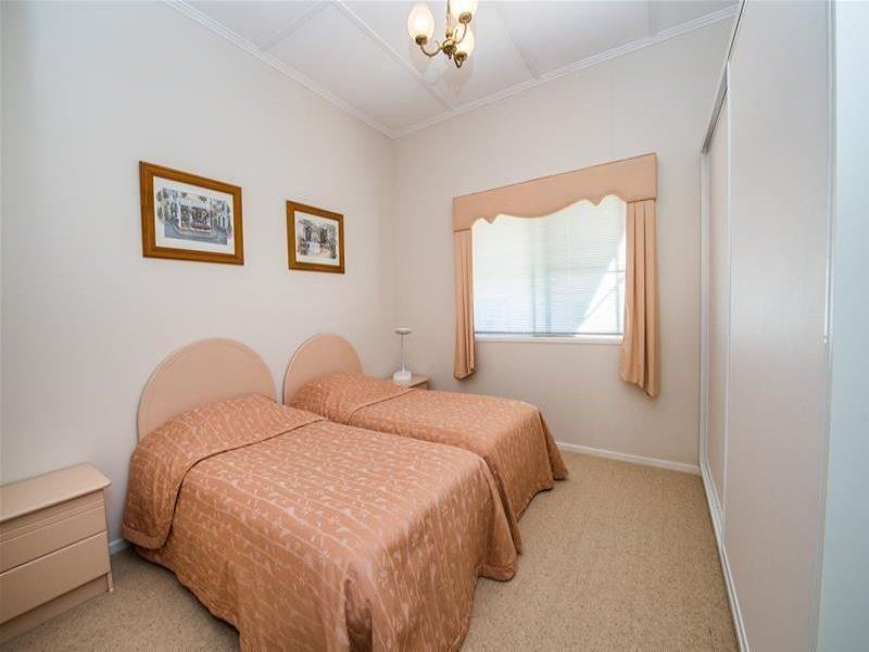 10 Chamberlain Street, North Toowoomba QLD 4350