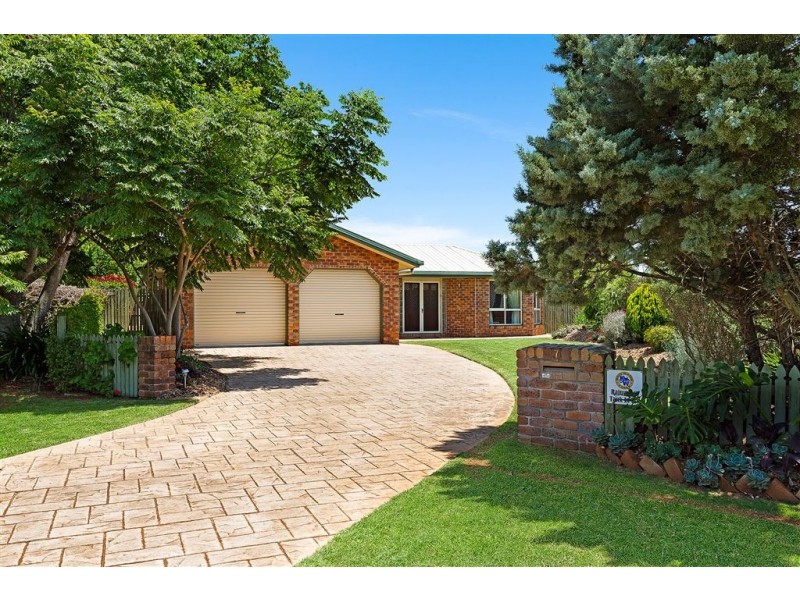 7 Hennenlotter Court, Kearneys Spring QLD 4350