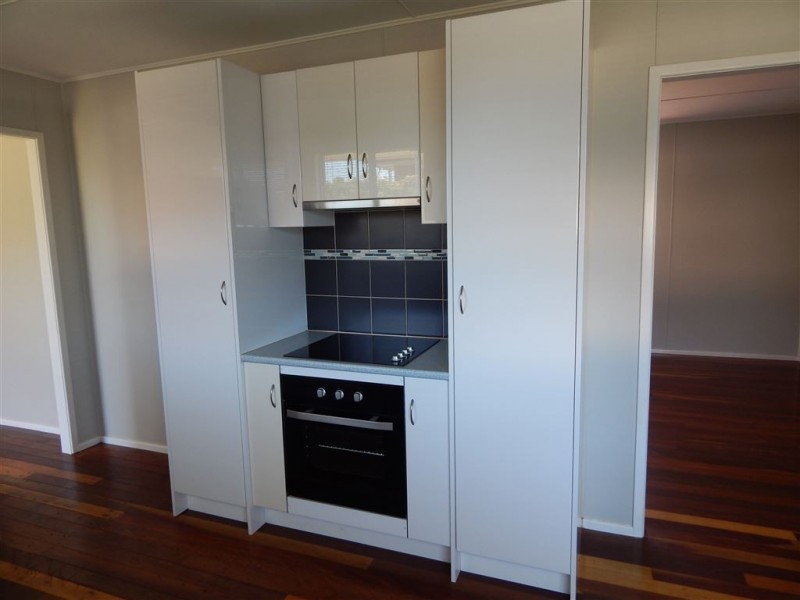 328 West Street, Kearneys Spring QLD 4350