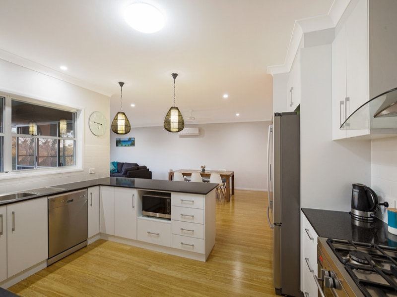 27 Colonial Drive, Gowrie Junction QLD 4352