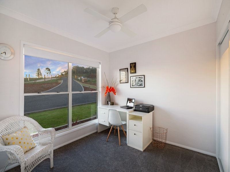 27 Colonial Drive, Gowrie Junction QLD 4352