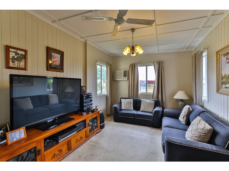 43 Bourne Road, Cambooya QLD 4358