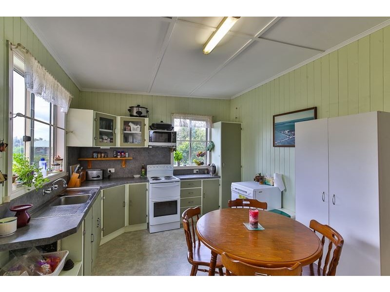 43 Bourne Road, Cambooya QLD 4358