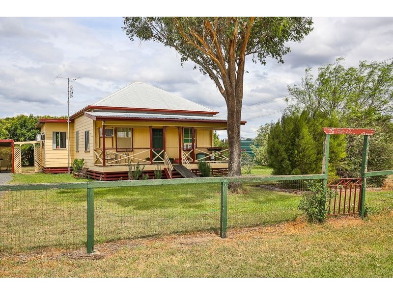 43 Bourne Road, Cambooya QLD 4358