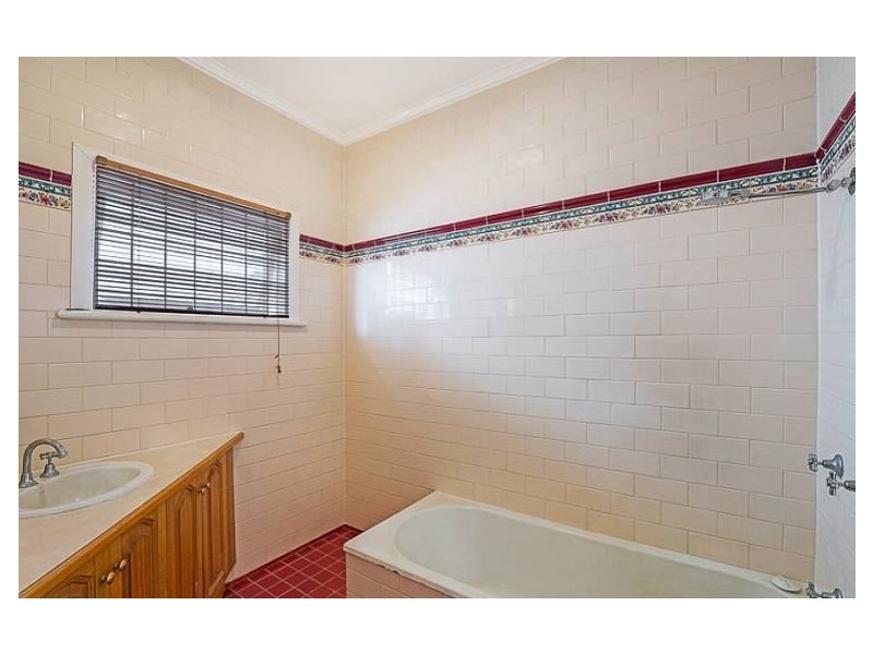 19 Suffolk Street, East Toowoomba QLD 4350