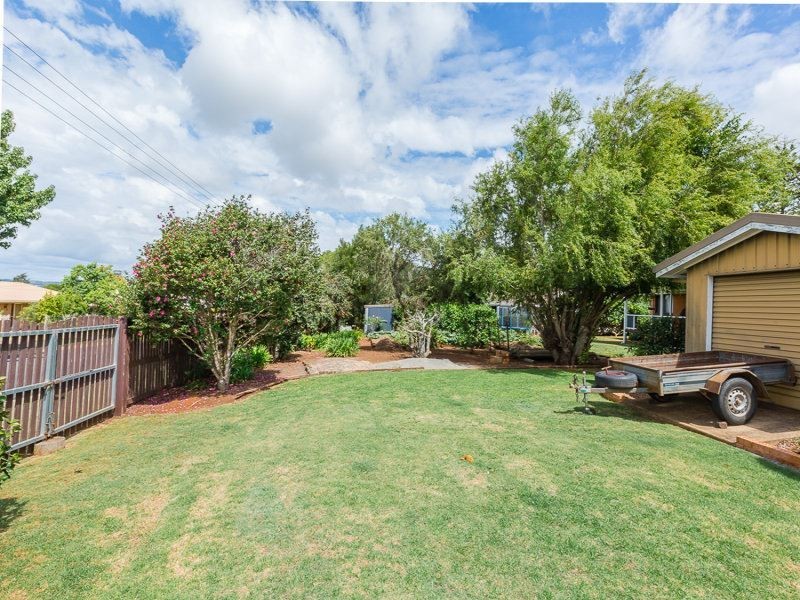 302 Greenwattle Street, Wilsonton Heights QLD 4350