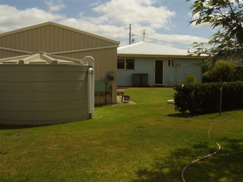 25 Free St, Nobby QLD 4360