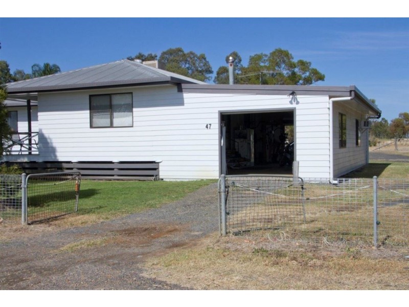47 Mckenzie Street, Millmerran QLD 4357