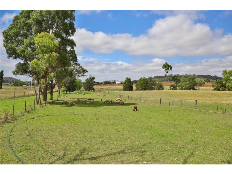 14412 New England Highway, Greenmount East QLD 4359