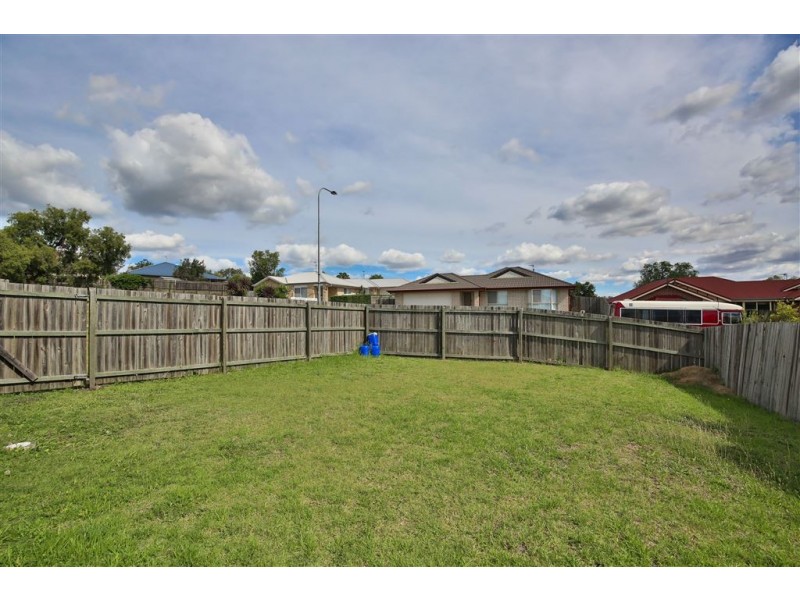 19 Wareena Crescent, Glenvale QLD 4350