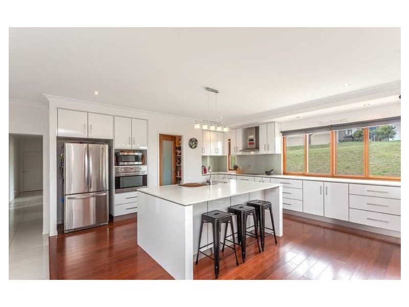 6 Explorer Court, Gowrie Junction QLD 4352