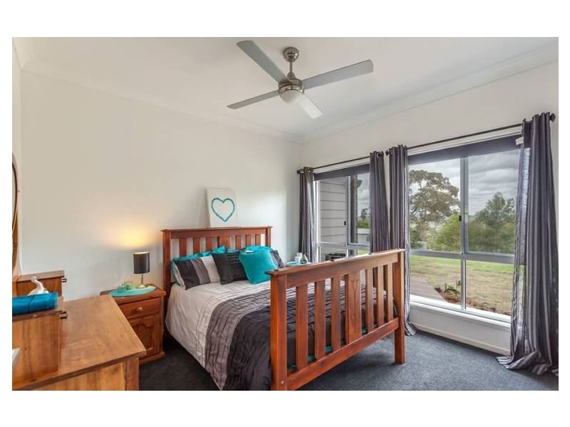 6 Explorer Court, Gowrie Junction QLD 4352