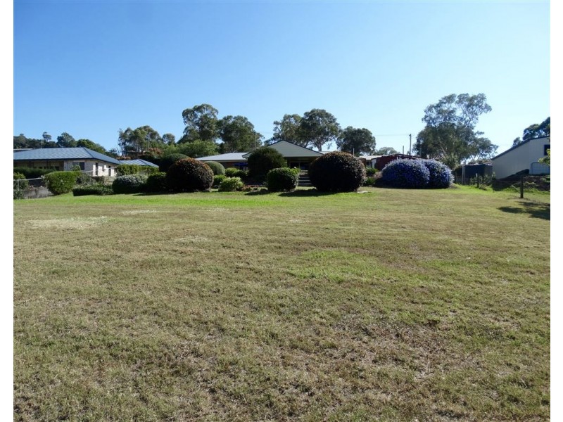 13 Koala Drive, Gowrie Junction QLD 4352