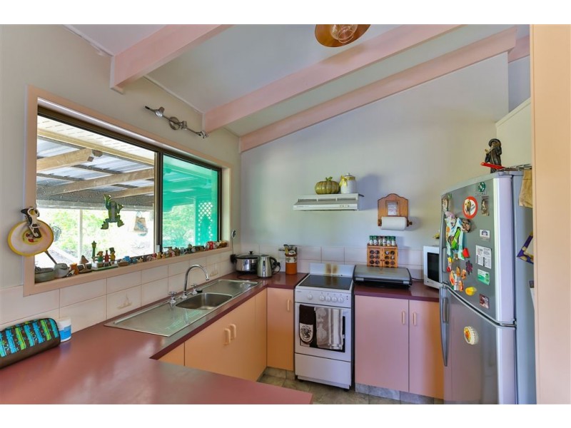 4477 Esk – Hampton Road, Hampton QLD 4352