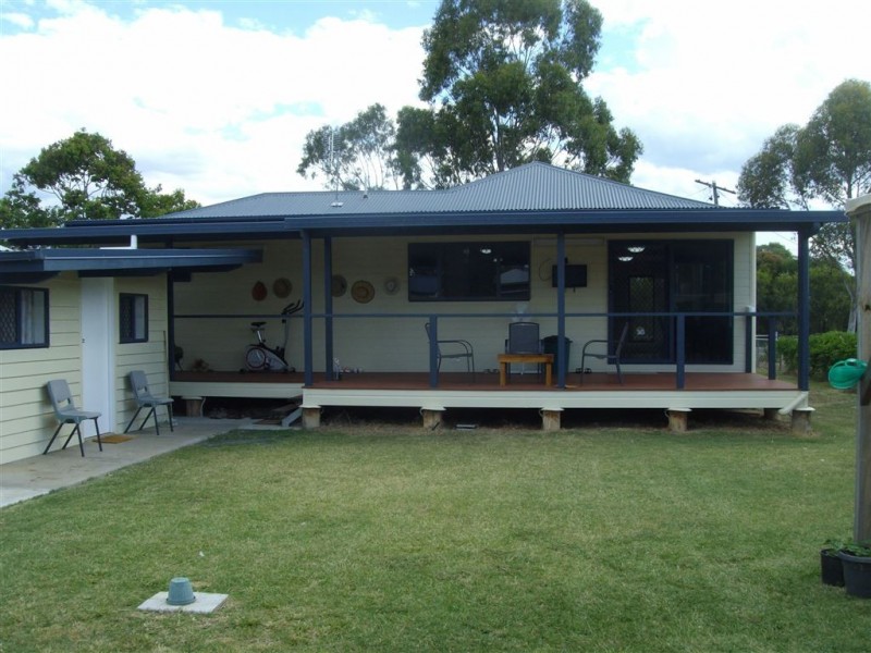 37 Sydney Street, Jandowae QLD 4410