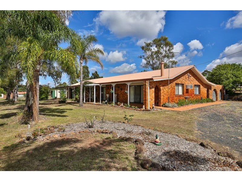 45 Peters Road, Meringandan QLD 4352
