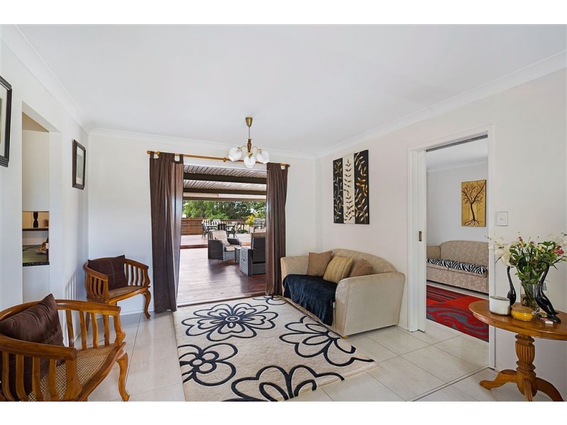 13 Teschner Road, Highfields QLD 4352