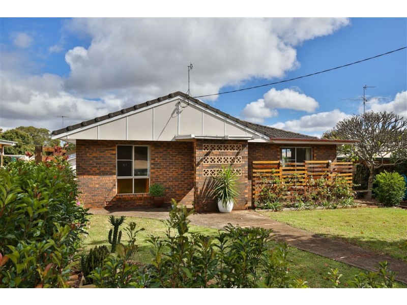 401 Hume Street, Kearneys Spring QLD 4350