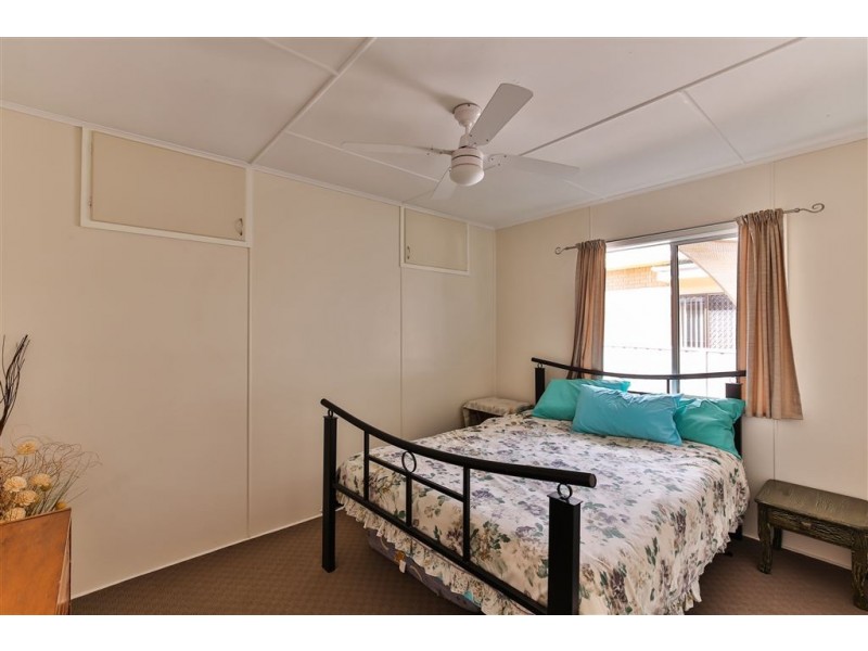 401 Hume Street, Kearneys Spring QLD 4350