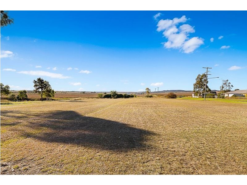 2-8 Donald Street, Cambooya QLD 4358