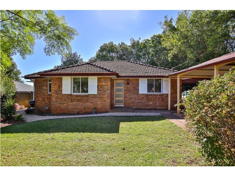 17 Atkinsonn Streett, South Toowoomba QLD 4350