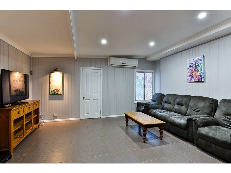 17 Atkinsonn Streett, South Toowoomba QLD 4350