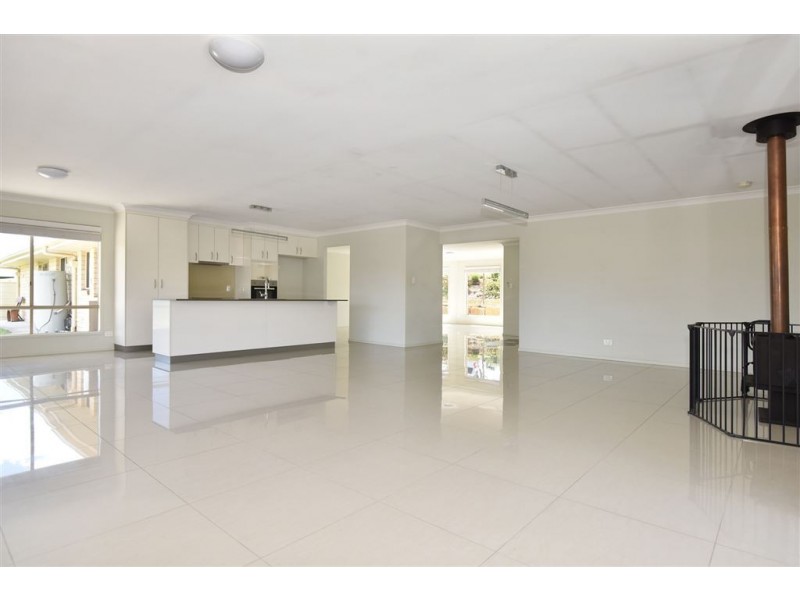 25 Beauly Drive, Top Camp QLD 4350