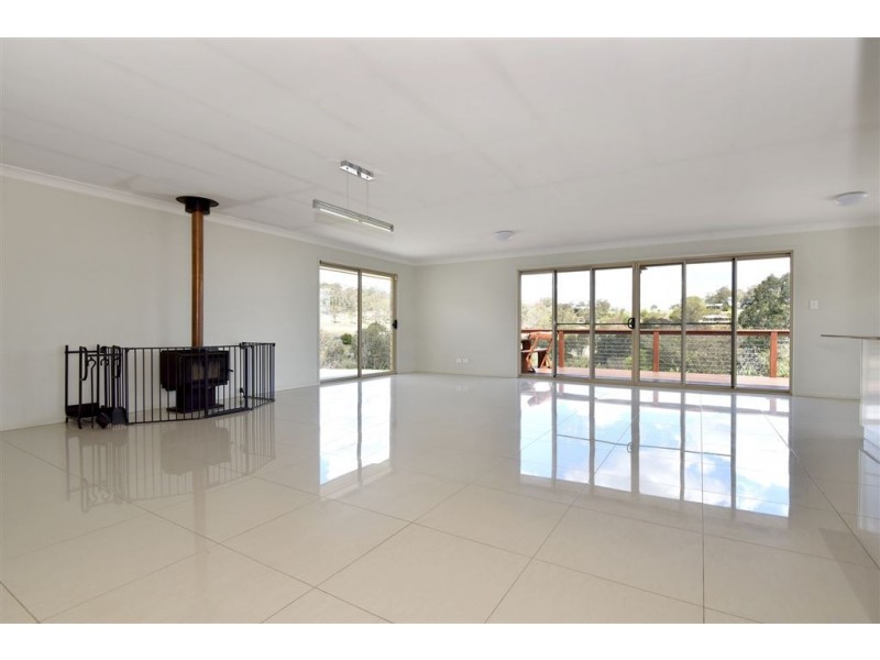 25 Beauly Drive, Top Camp QLD 4350