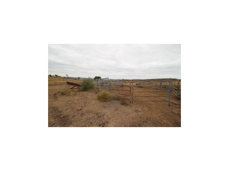 - Unnamed Rd,  off Cronin Road, Linthorpe QLD 4356