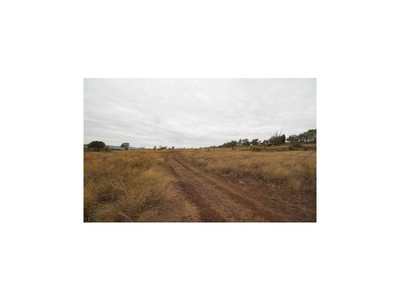 - Unnamed Rd,  off Cronin Road, Linthorpe QLD 4356