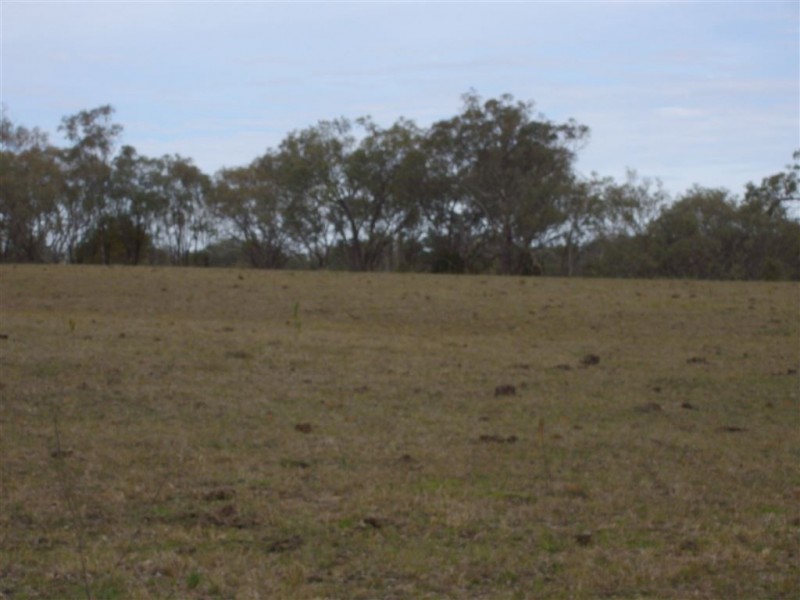 - Metzroth Road, Felton QLD 4358