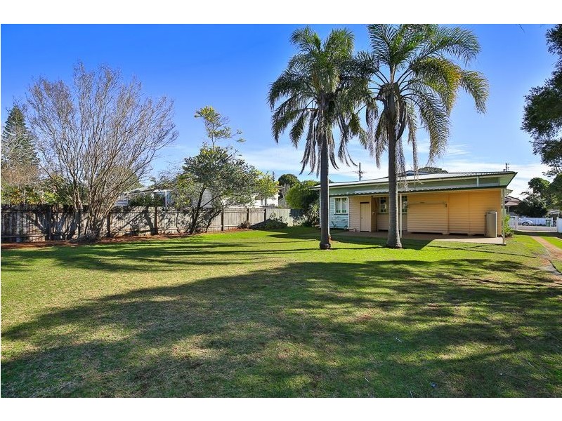 12 Phillip Street, East Toowoomba QLD 4350