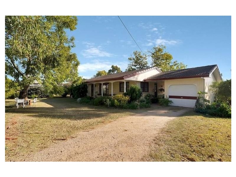 10 Queen Street, Clifton QLD 4361