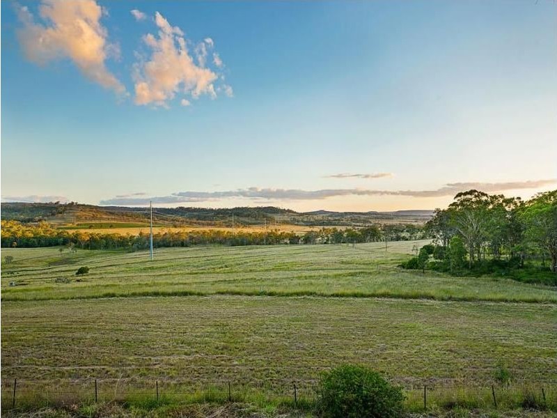 38 Preston Road, Preston QLD 4352