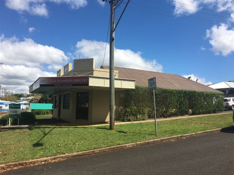 227 West Street, Harristown QLD 4350