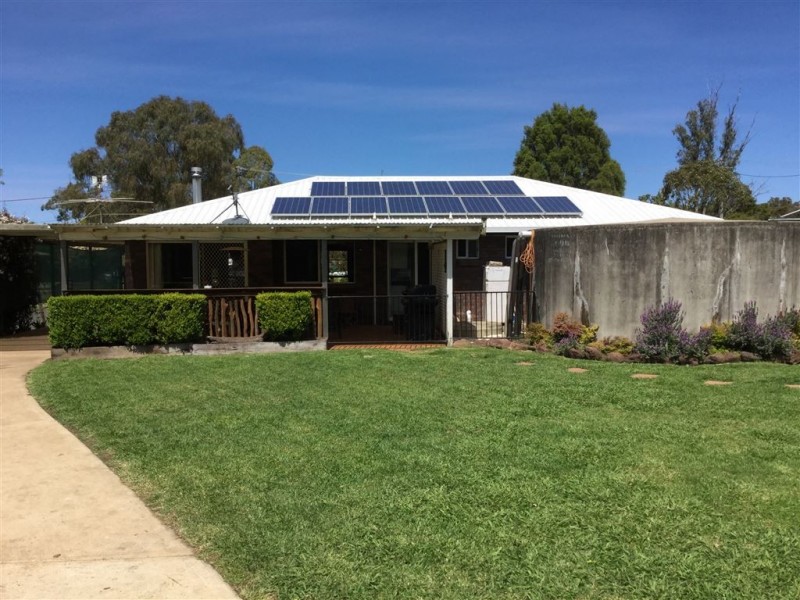 9 Station Street, Wyreema QLD 4352