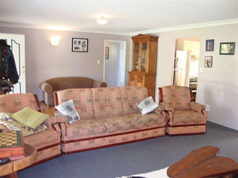 9 Station Street, Wyreema QLD 4352