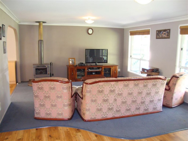 9 Station Street, Wyreema QLD 4352