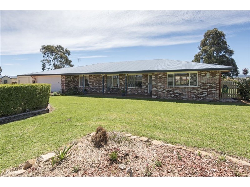 36 Harrow St, Cambooya QLD 4358